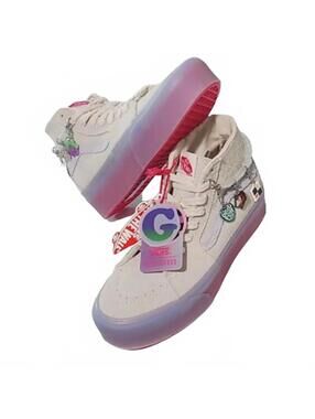 Limited Edition Vans cream fairycore high top sneakers pink sole Size 8 NEW 💗